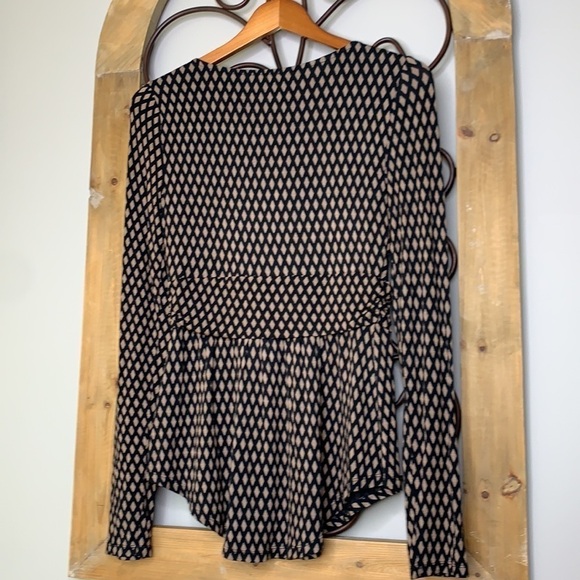 Anthropologie Meadow Rue Josalyn Diamond Print top - Picture 6 of 7